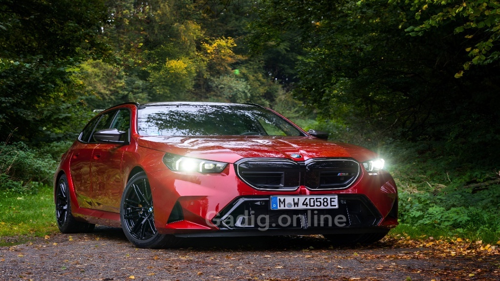 BMW M5 2025